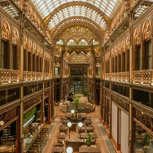 Párisi Udvar Budapest, Part Of Hyatt Hotel Budapest