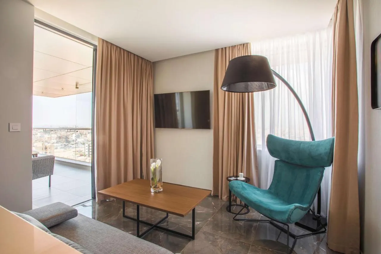 Radisson Blu Hotel, Larnaca
